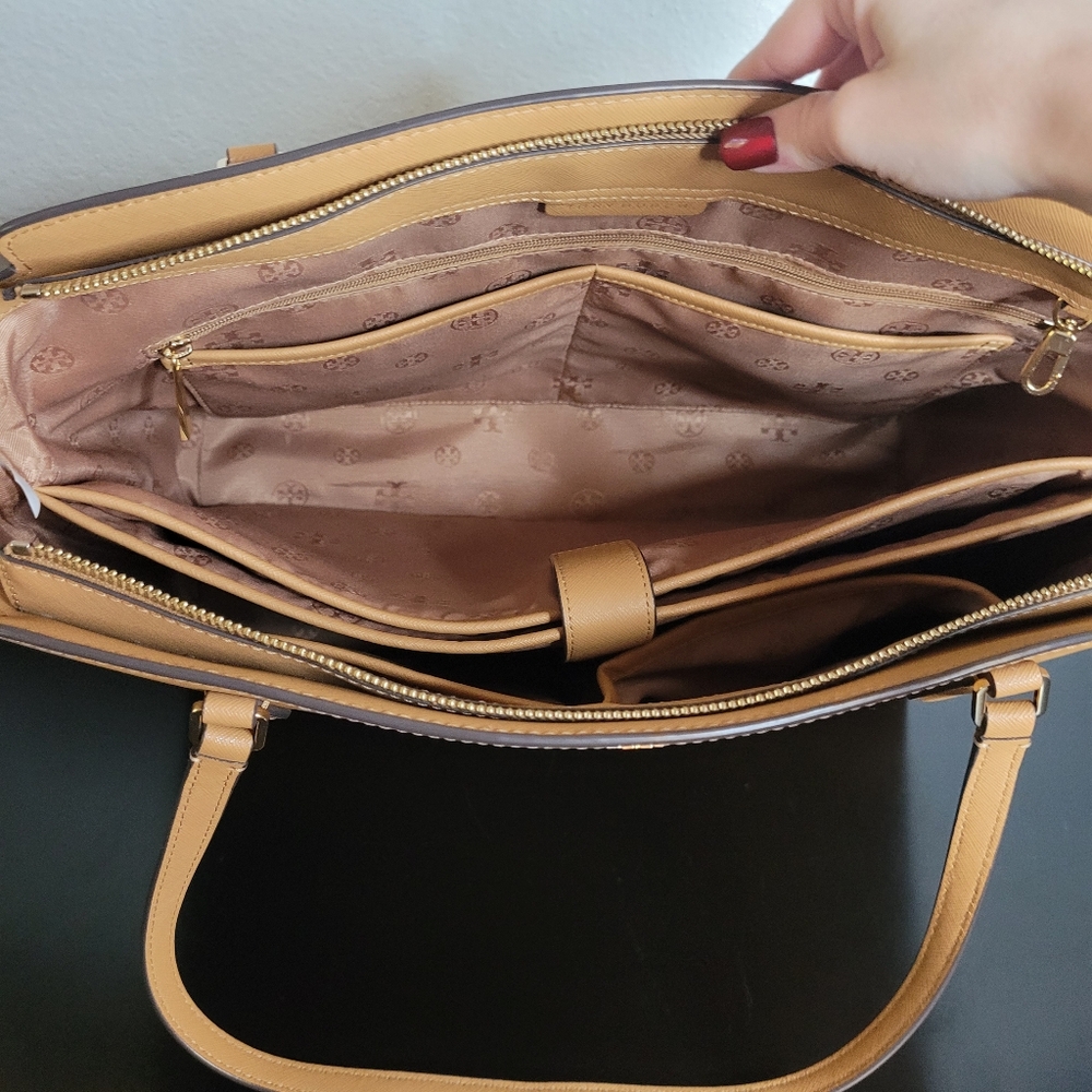 Tory Burch Large Emerson Top Zip Tote - Picture 11 of 16